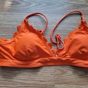2/$35 NWOT bikini top. Marked XL but I would say more of a M/L at best